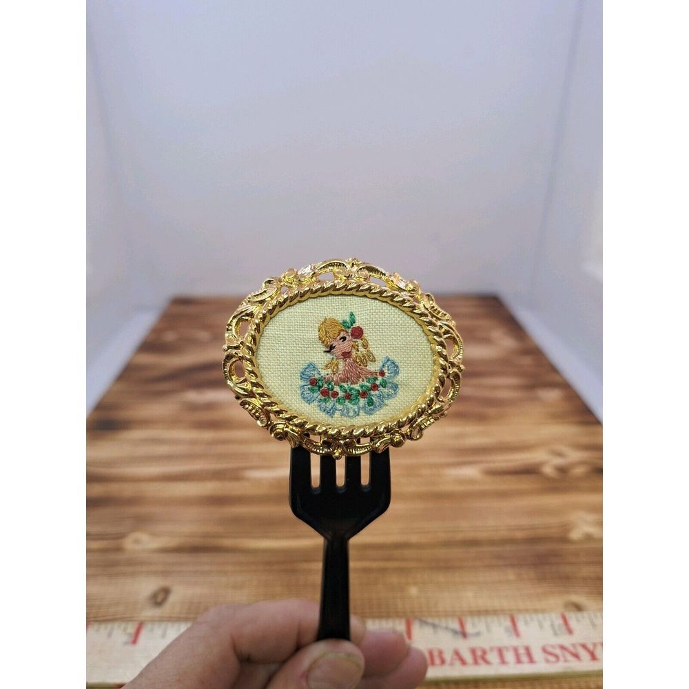 Vintage Women's Brooch - Victorian Smiling Face Needlepoint  -‎ Gold Tone Metal
